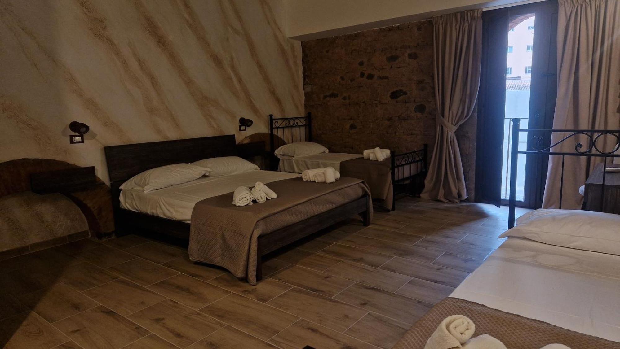 La Ciminiera Rooms Catánia Buitenkant foto